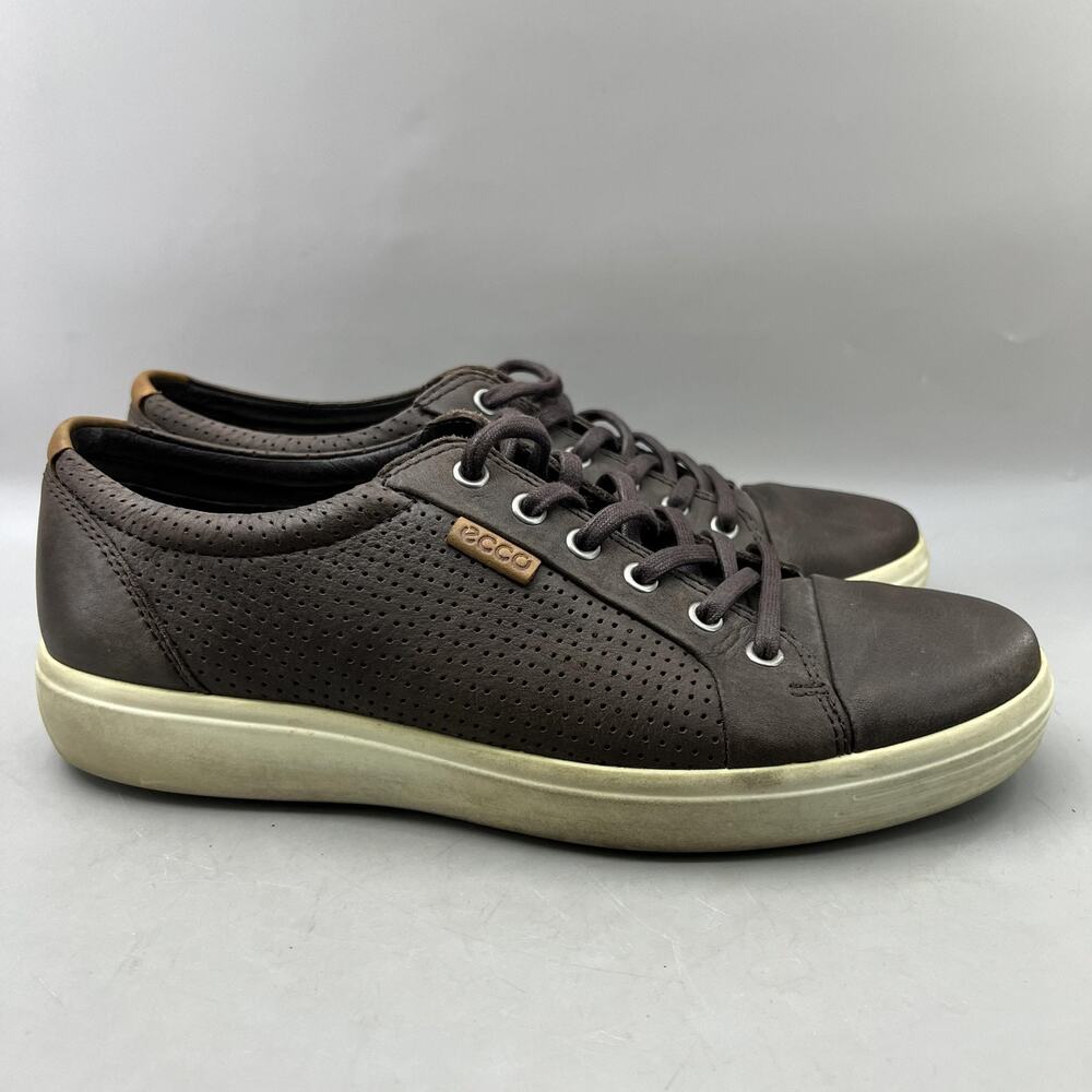ECCO Soft 7 Perforated Shoes Men Size 8.5 Wide Brown Leather Comfort Sneakers